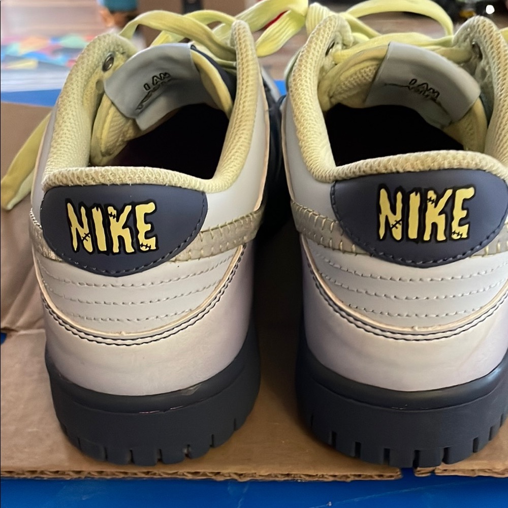 Nike shoes